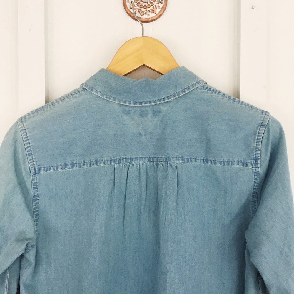 Tommy Hilfiger Denim Long Sleeve W/ Embroidery - Picture 8 of 8